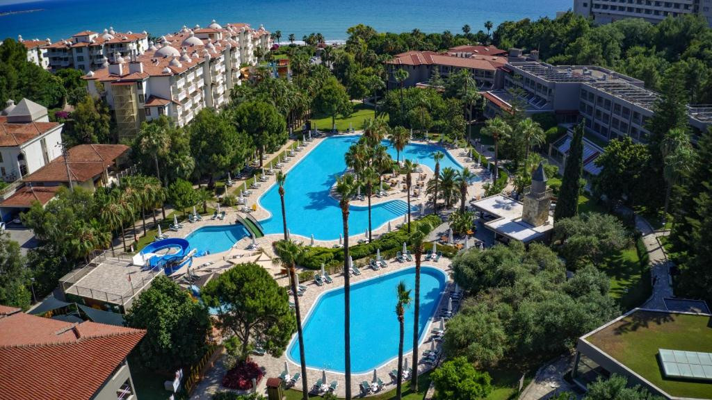 Barut Hemera Resort & Spa 5*