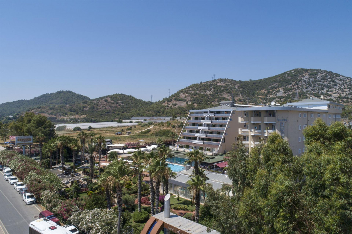 Beach Club Doganay 5*