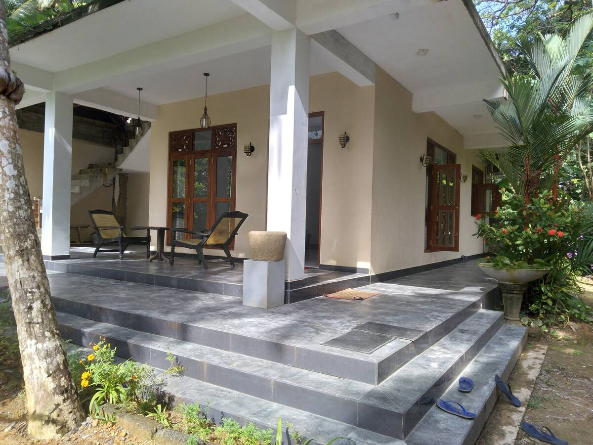 Mount Edge Villa 2*