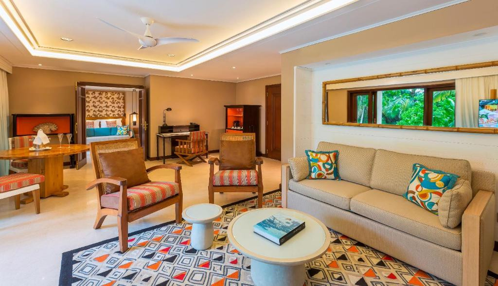 Constance Lemuria 5* миниатюра 5