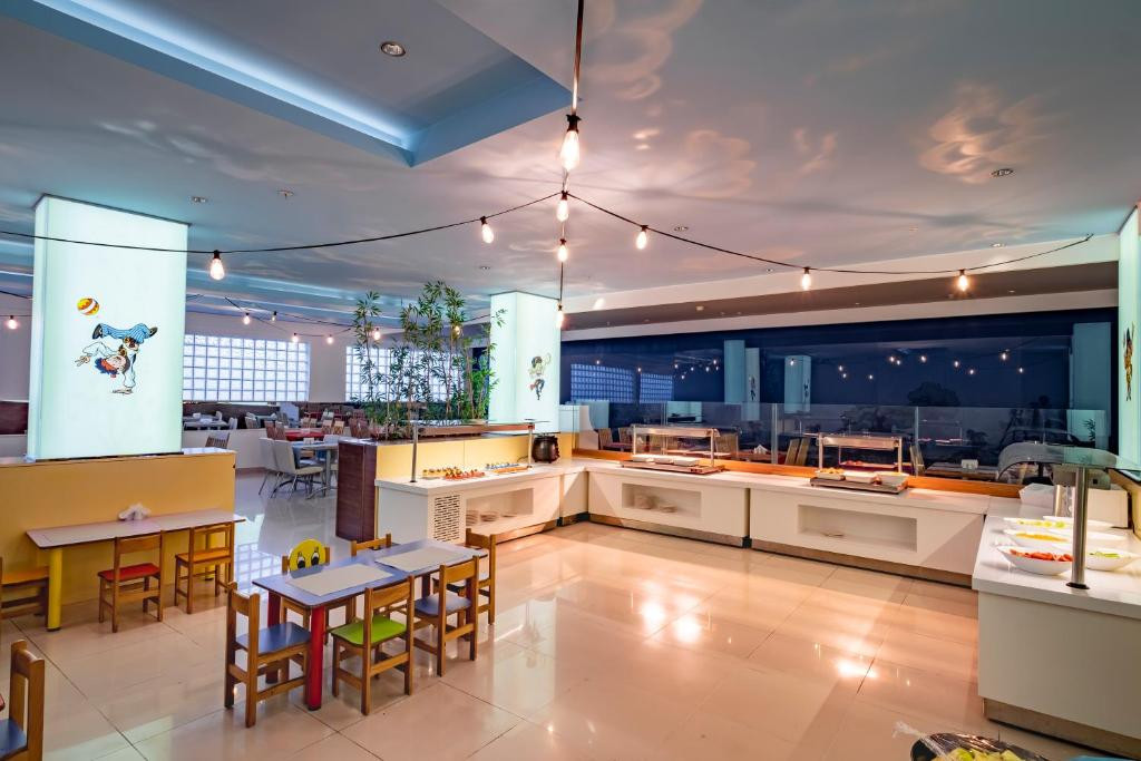 A Good Life Utopia Family Resort 5* миниатюра 4