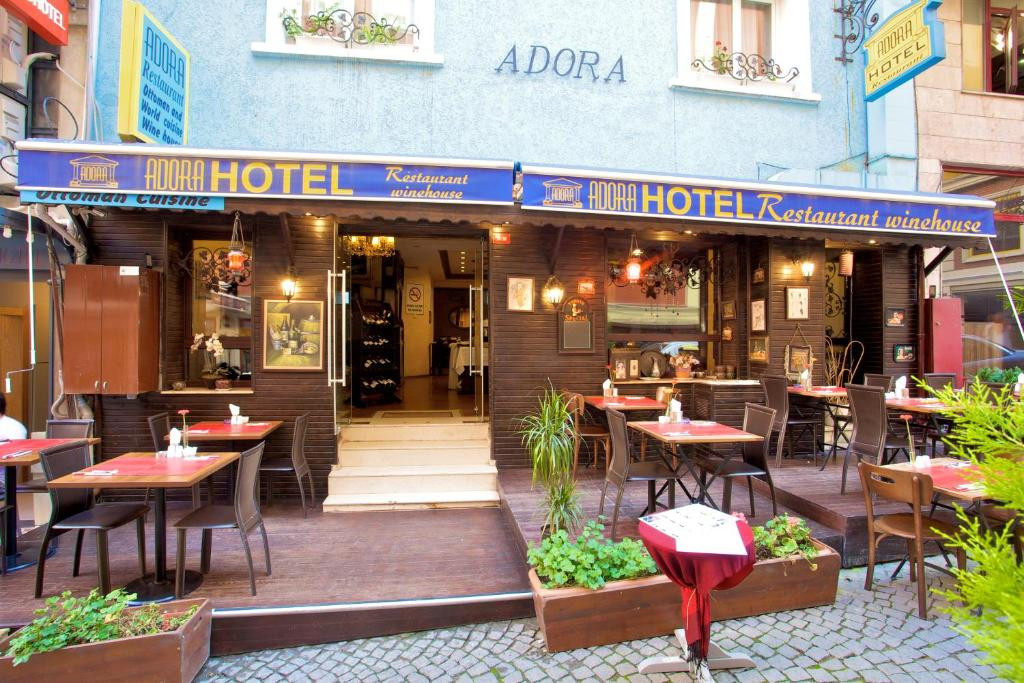 Adora Hotel 3*
