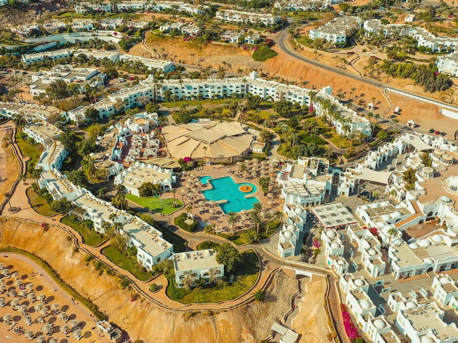 Domina Coral Bay Aquamarine Pool 5*