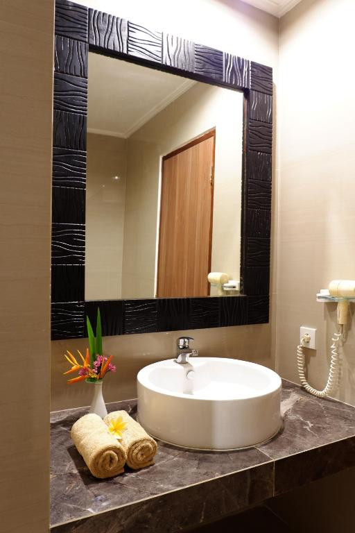 Seminyak Paradiso Hotel 3* миниатюра 5