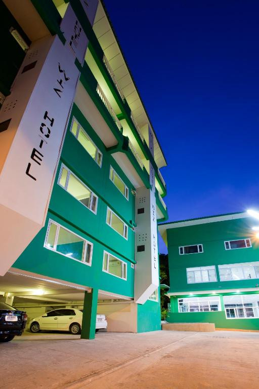 Wiz Hotel Pattaya 3* миниатюра 3