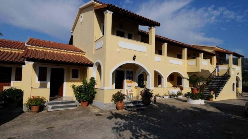 Feeloxenia Corfu (Ex. Harris Apartments)