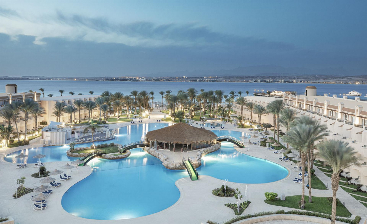 Pyramisa Beach Resort Sahl Hasheesh 5*