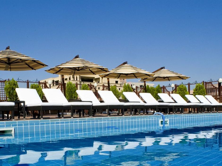 Grand Hotel Yerevan (Ex. Royal Tulip Grand Hotel) 5*