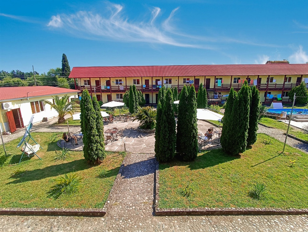 Абхазский Дворик 2* миниатюра 2