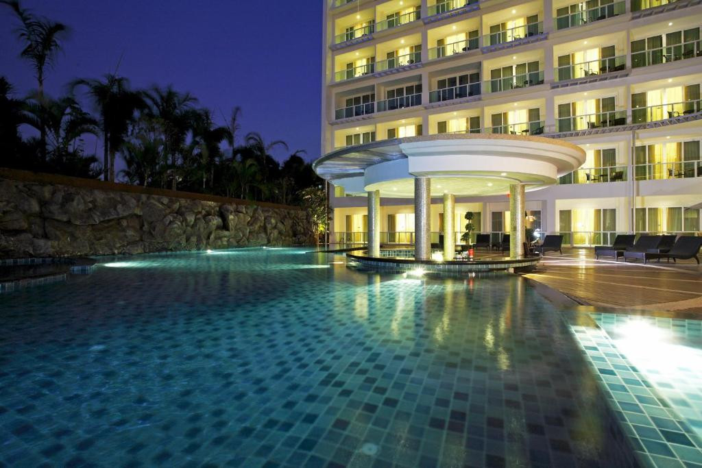 Centara Nova Hotel & Spa Pattaya 4*