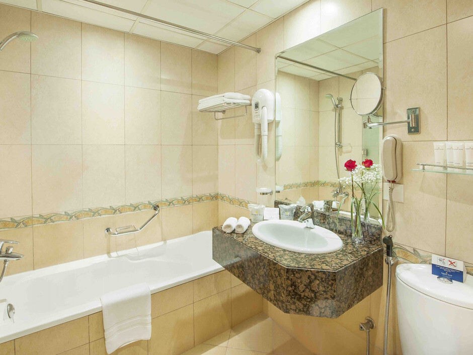 Golden Tulip Sharjah Hotel Apartments 4* миниатюра 4