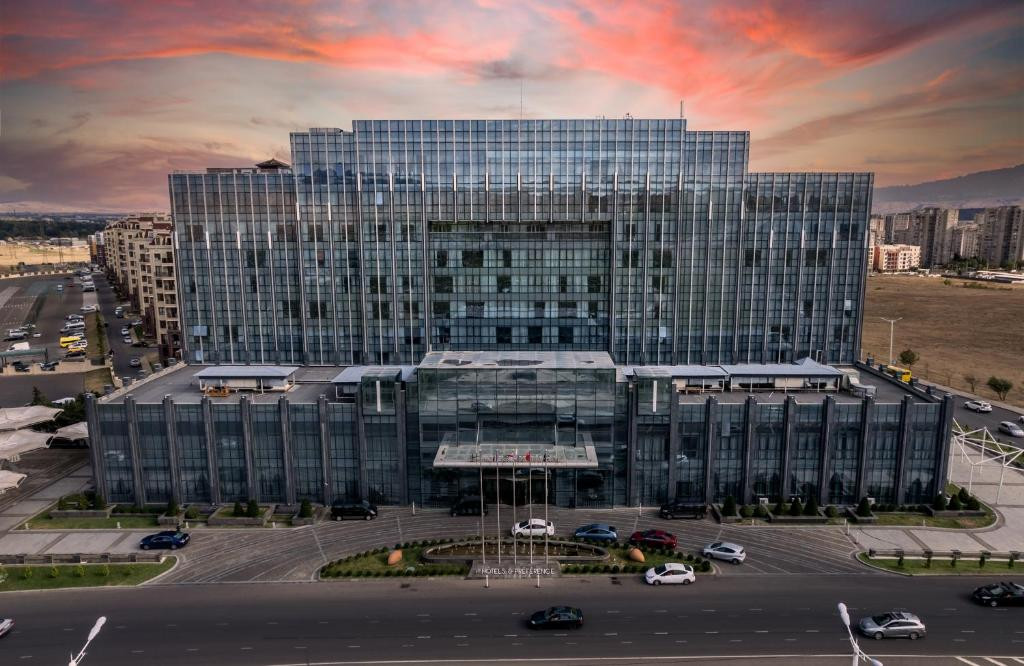 Hotels & Preference Hualing Tbilisi 5* миниатюра 2