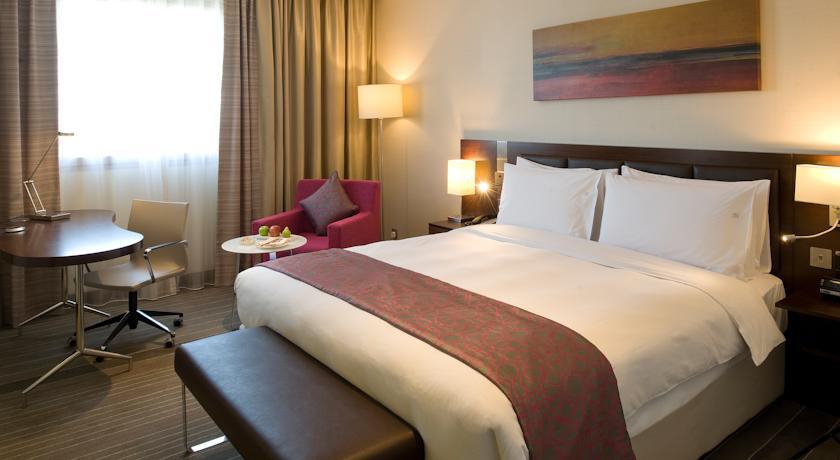 Holiday Inn Al Seeb 4* миниатюра 5