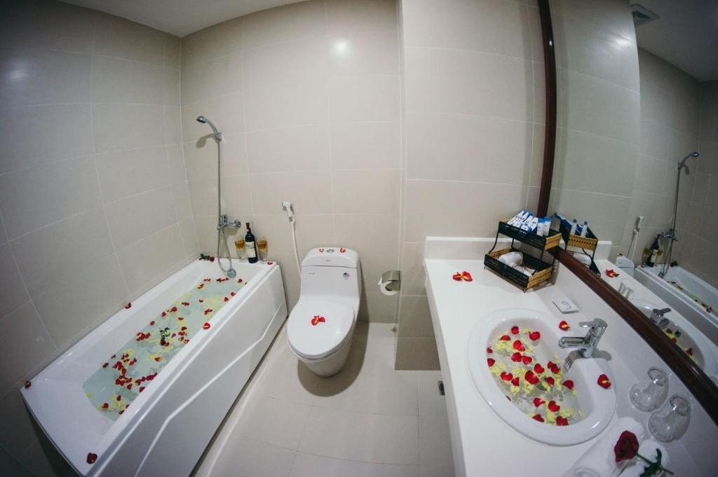 Gem Hotel (Ex. Dung Thanh Hotel) 3* миниатюра 4