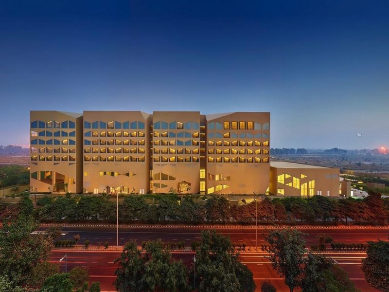 Vivanta By Taj Dwarka 5*