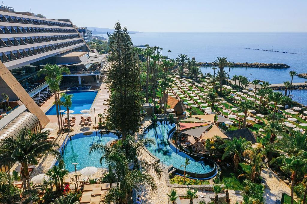 Amathus Beach Hotel Limassol 5*