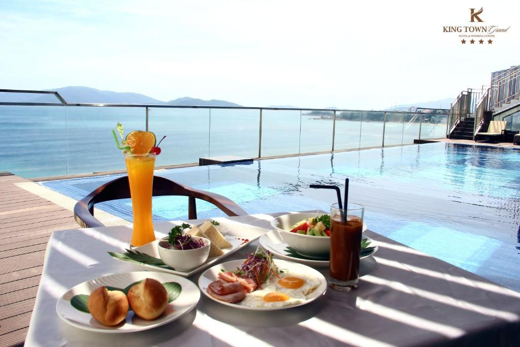 King Town Grand Hotel & Wedding Center 4* миниатюра 5