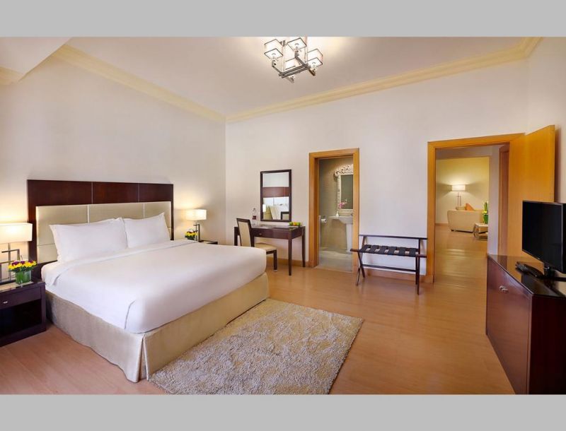 Al Safir Hotel & Tower 4* миниатюра 5