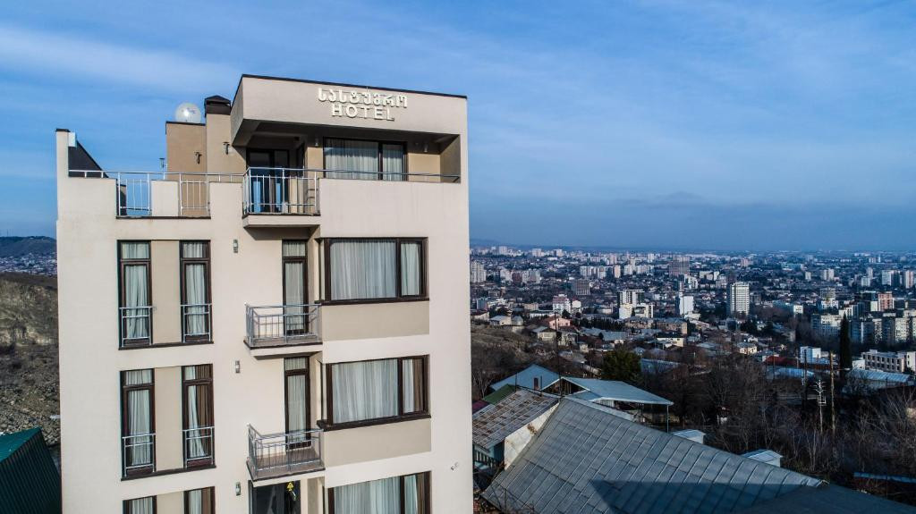 King Tom 3* миниатюра 2