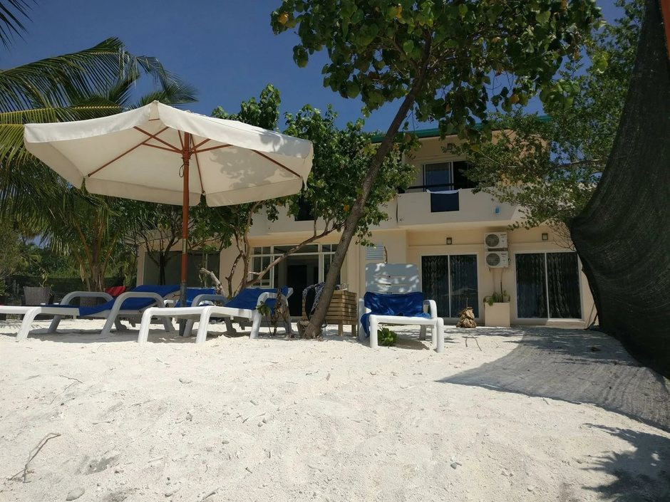 Crown Beach Hotel Maldives 4*