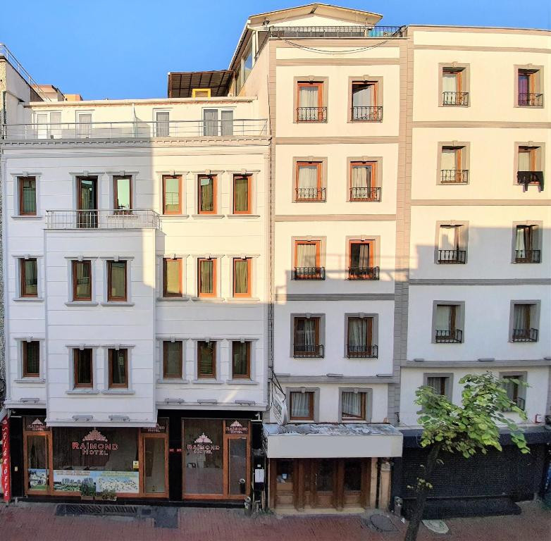 Raimond Hotel Kumkapi 3*