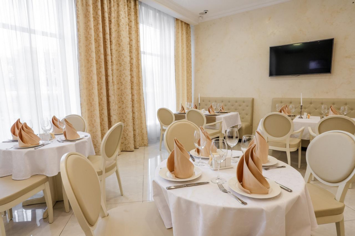 Таврический 4* миниатюра 5