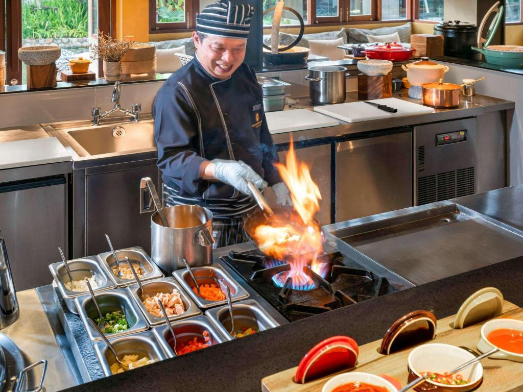 Grand Mercure Khao Lak Bangsak 5* миниатюра 4