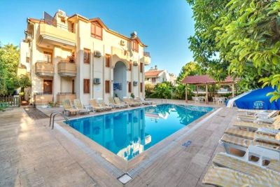 Anita Kemer Noch Adults Only 12+ 4*